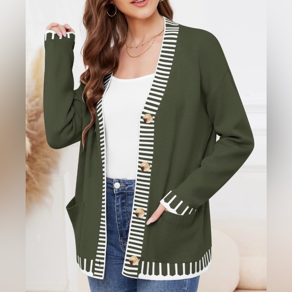 Cozy Green White Stripped Pattern Pockets Button Down V Neck Knit Sweater💚